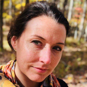 Meet your Posher, Larissa